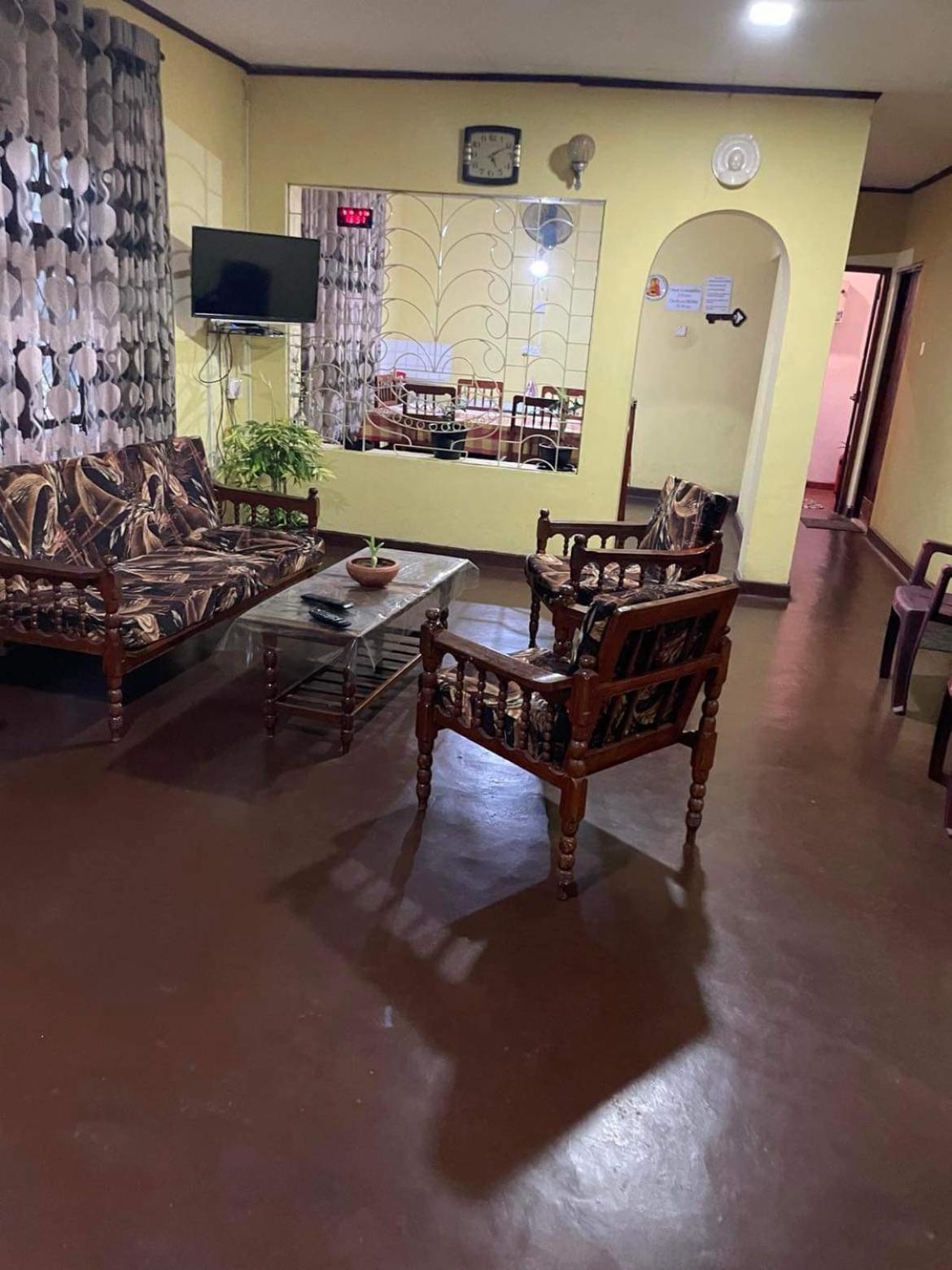 Olivia Homestay 아누라다푸라 외부 사진