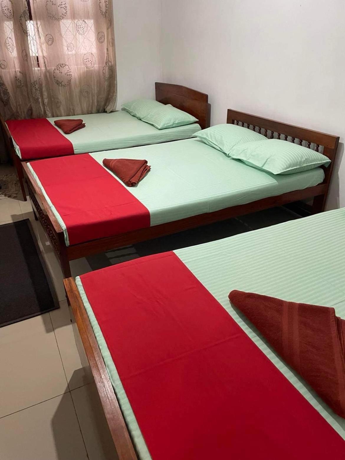 Olivia Homestay 아누라다푸라 외부 사진