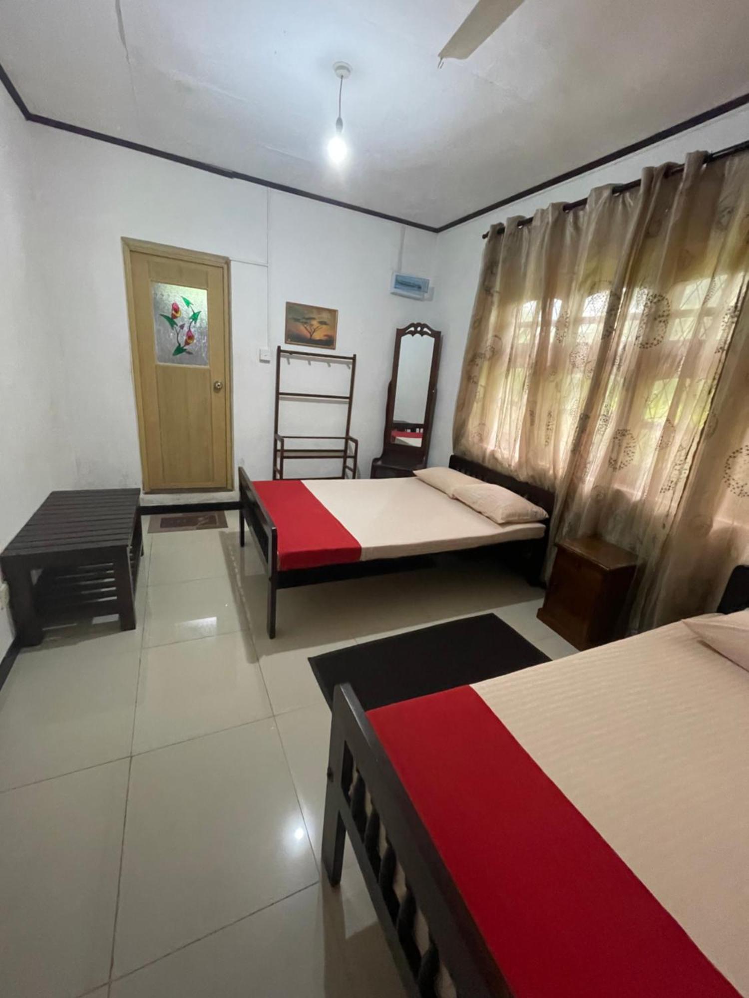Olivia Homestay 아누라다푸라 외부 사진