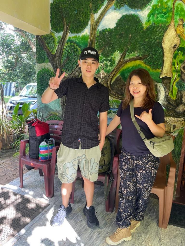 Olivia Homestay 아누라다푸라 외부 사진
